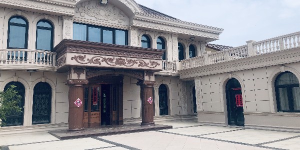 铝包木门窗价位-价格高低你知道其中原因吗
