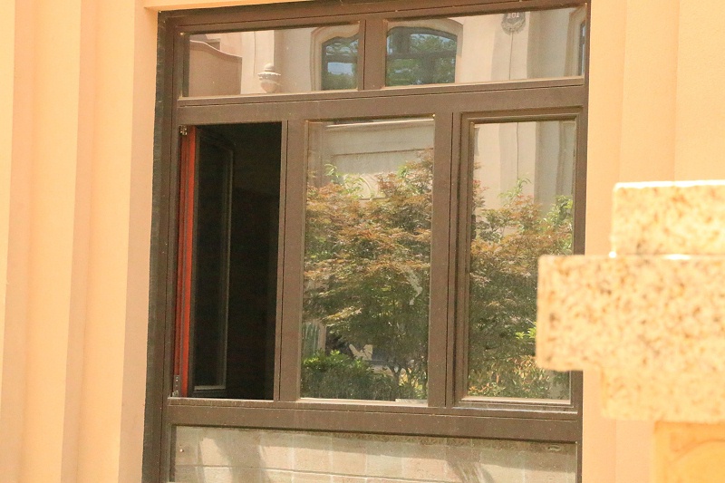铝包木门窗别墅实拍